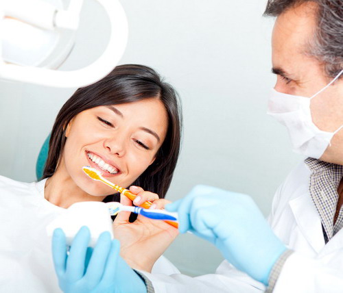 Odontologas